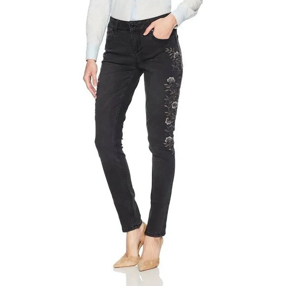 Seven7 Jeans Black Floral Embroidered Skinny Jeans - Picture 1 of 16